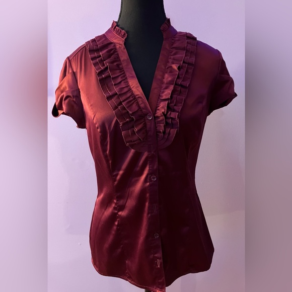 Burgundy colored silky Dynamite blouse size M - Picture 2 of 6